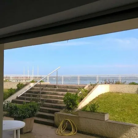 Apartment Studio Pour 2 Les Pieds Dans L'eau Et Parking Centre D'arcachon *